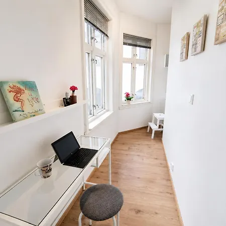 Spacious 3- Bedroom With Unbeatable Location * Bergen